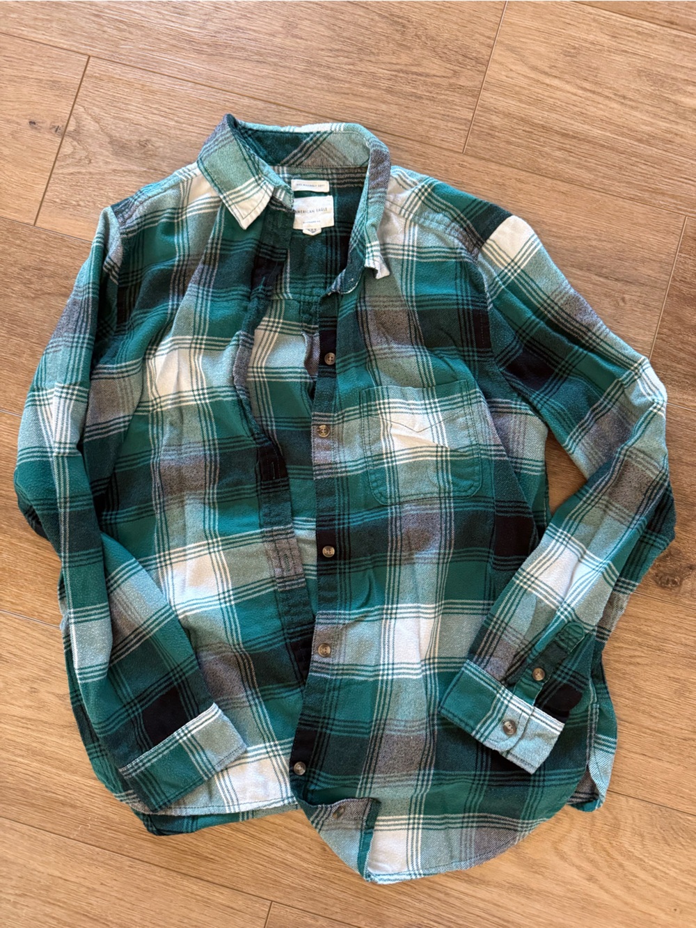 American Eagle Outfitters Teal and White Plaid Button-Down Shirt